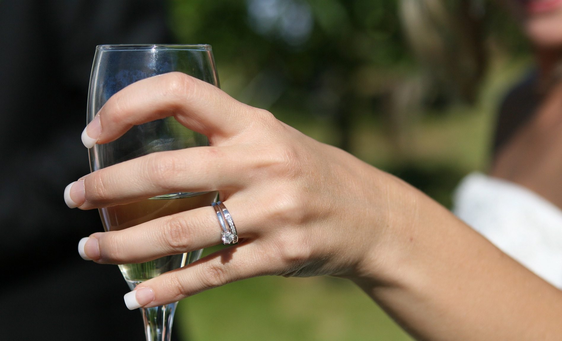 6 People Who Make Wedding Speeches Worth Listening To