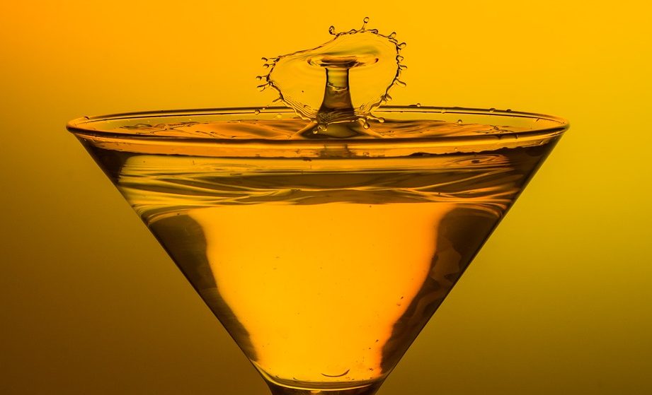 5 Colourful Cocktails To Treat Your Bridal Party With