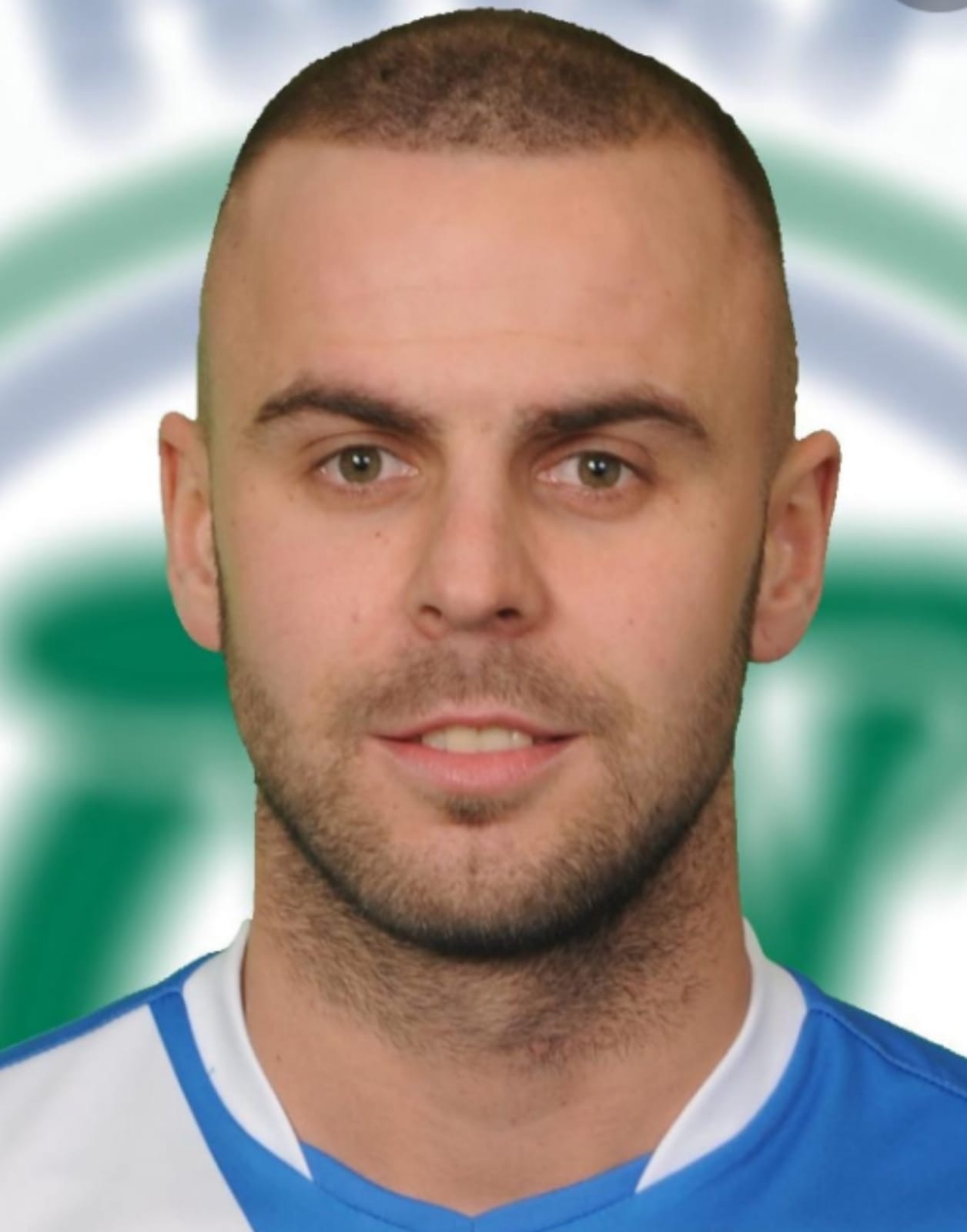 Athletic sign experienced defender