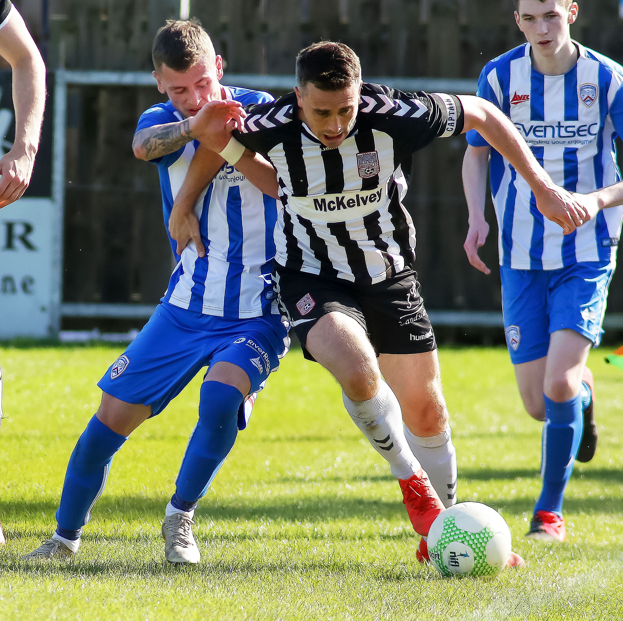 Five-star Derg advance to face Bannsiders