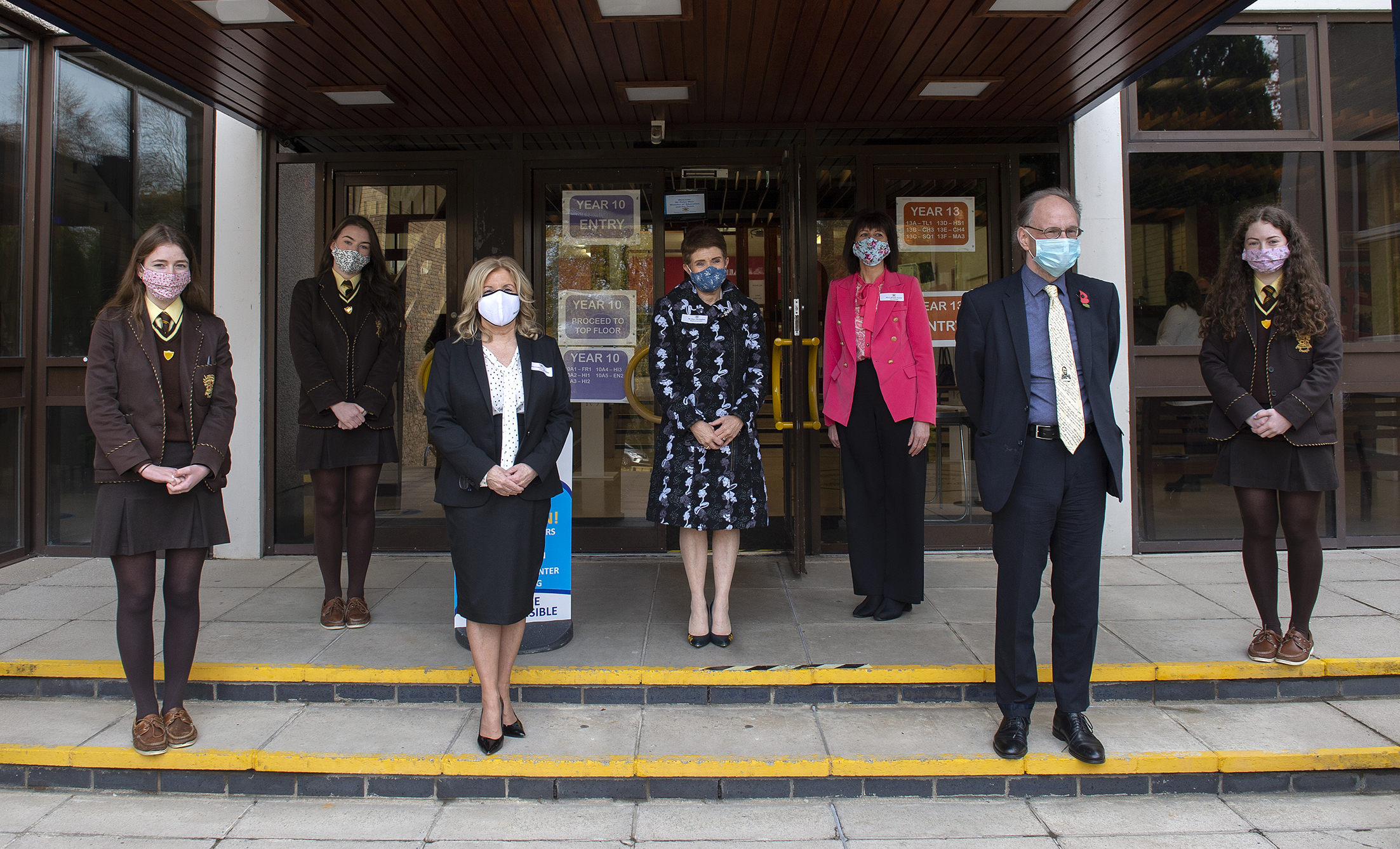 Onus on schools to trace virus contacts – Peter Weir