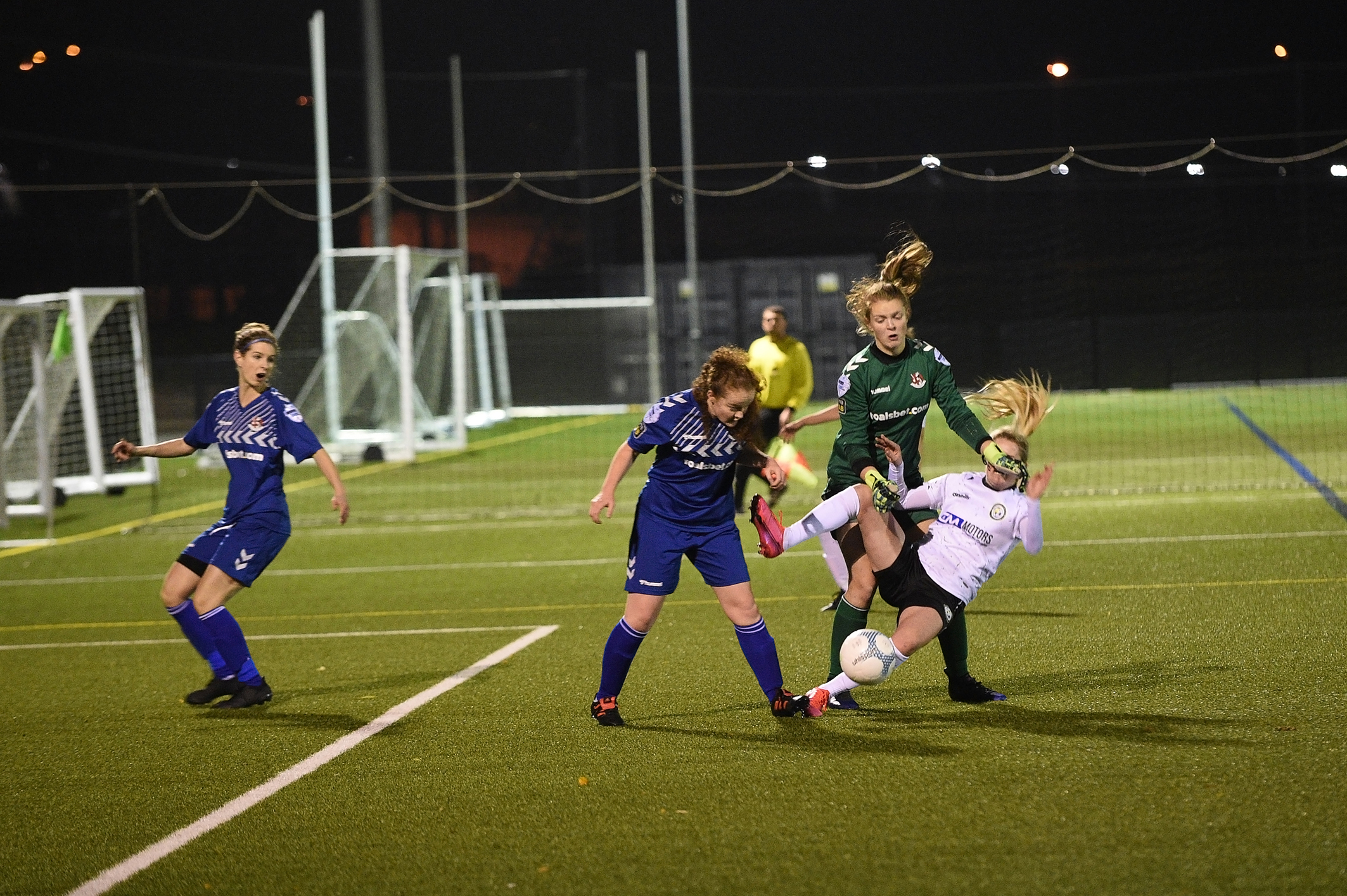 Sion open campaign against Big Two