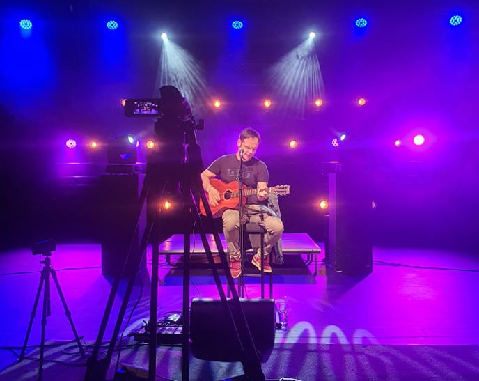 The Alley Theatre delighted to bring back weekend music