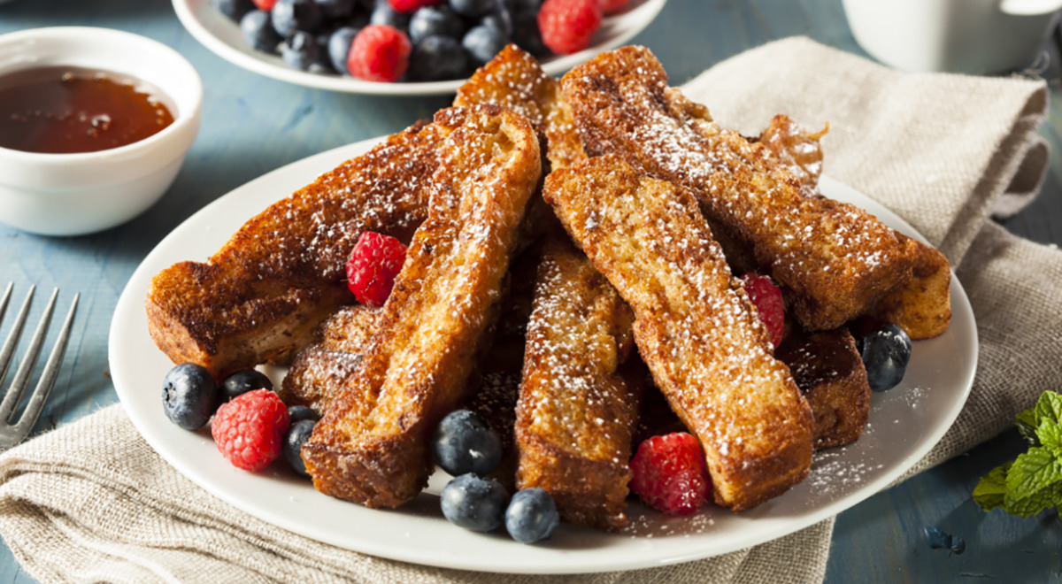 Blueberry Bagel French Toast with Cream Cheese Glaze