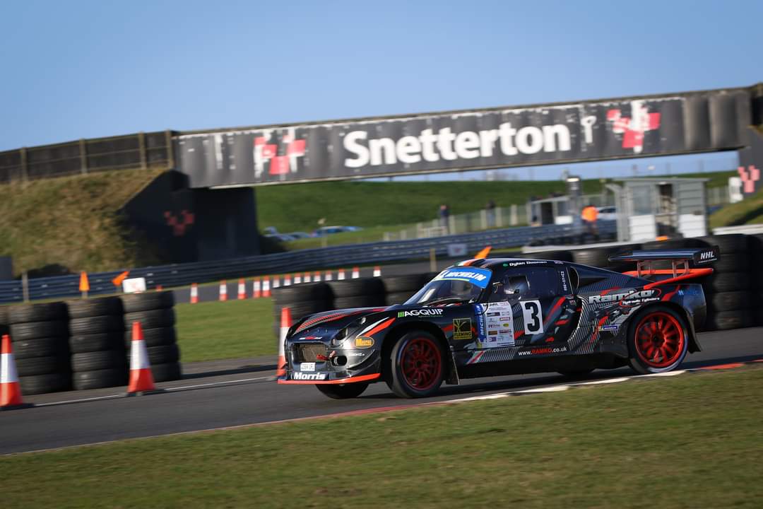 Frustration for Morris family at Snetterton