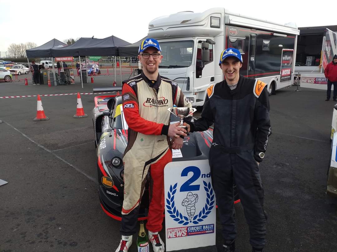 Morris remains in title contention ahead of final round