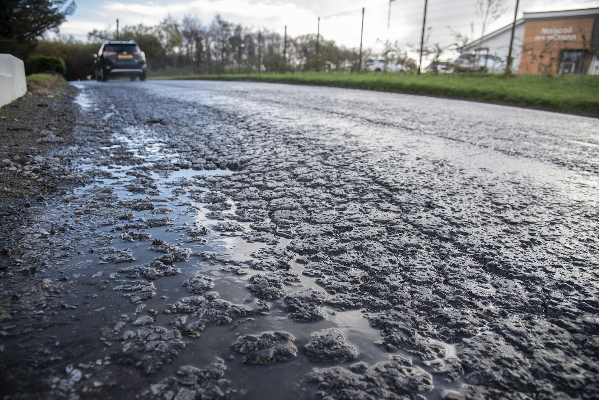 Concerns over ‘notorious’ road close to Gaelscoil