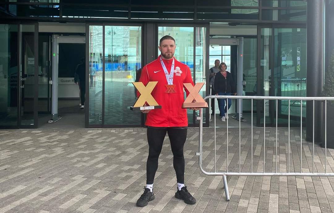 McNamee improves his deadlift world record