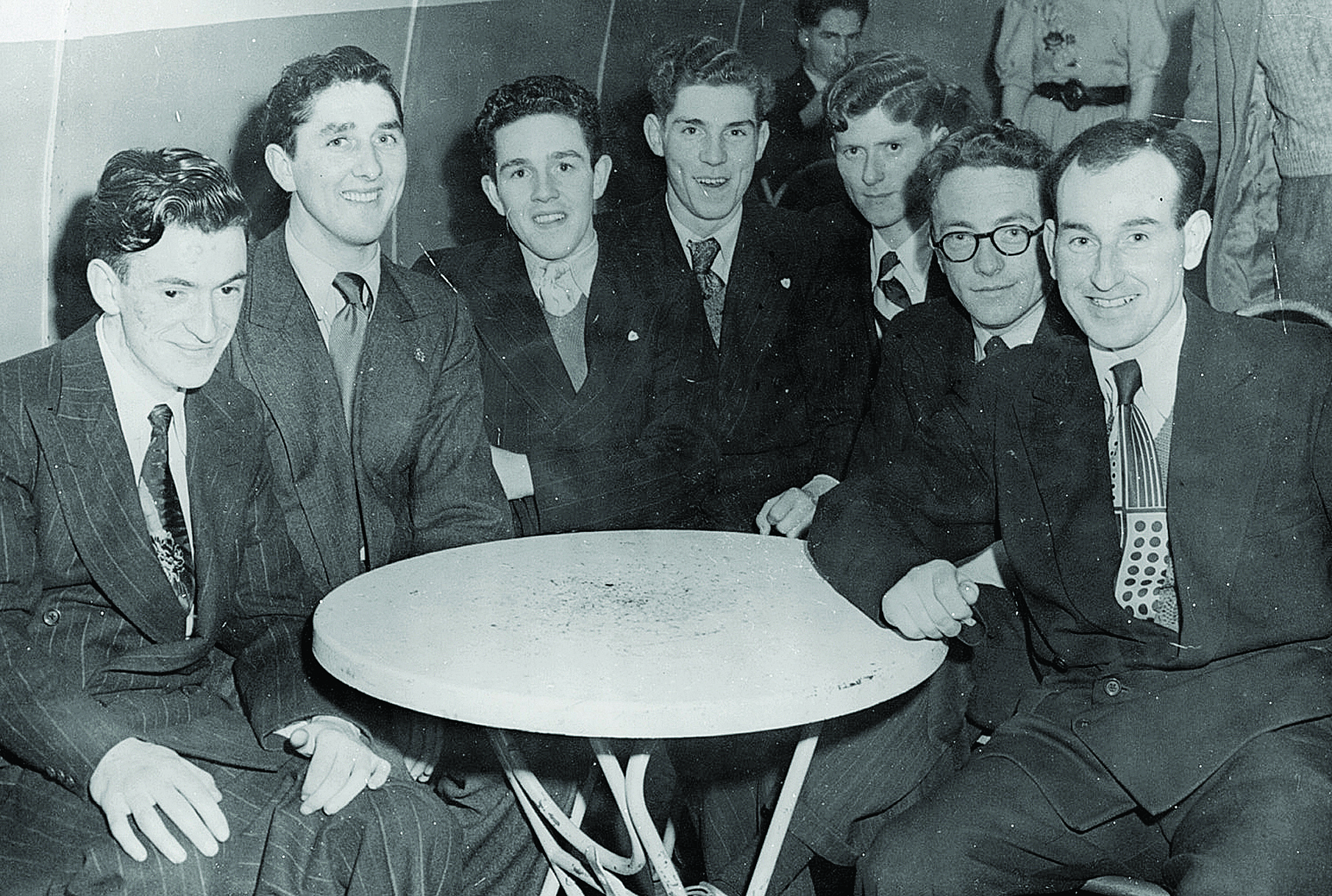 Tributes paid to influential former editor