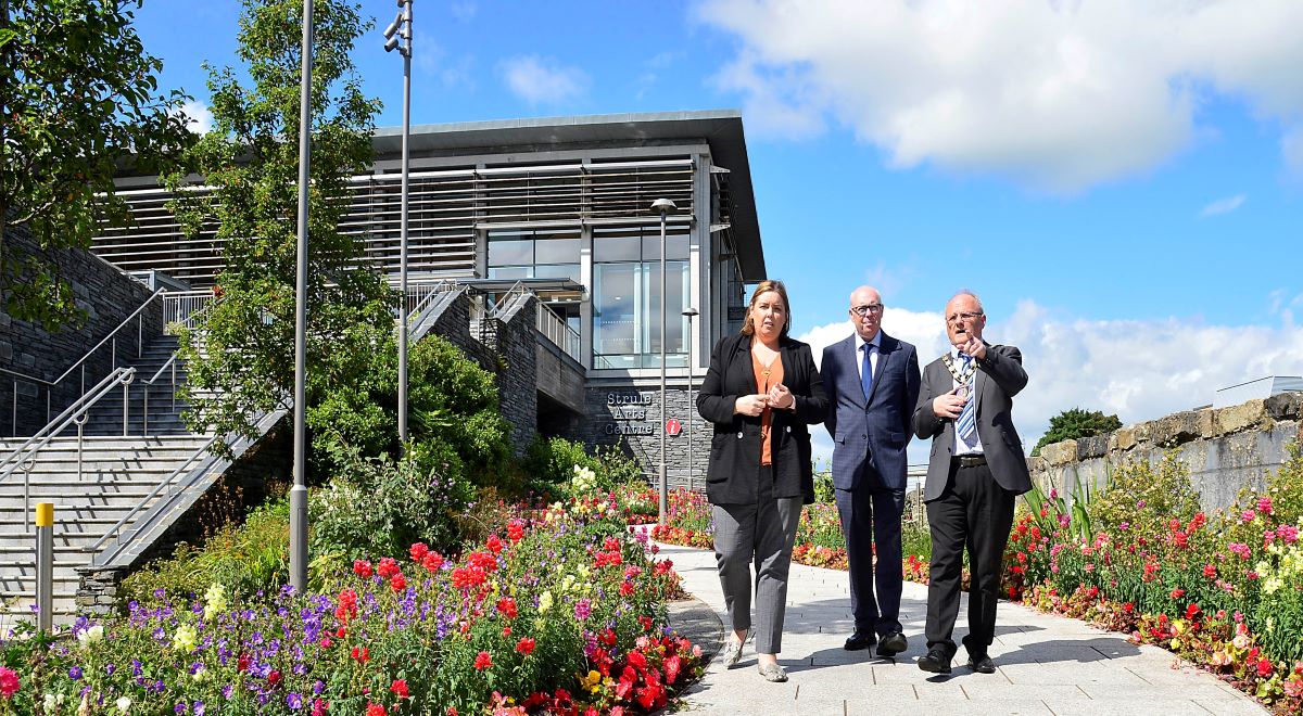 Hargey visits Omagh to view recent regeneration projects