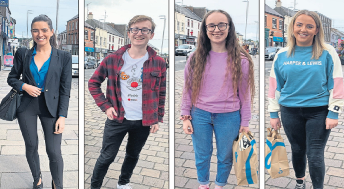 Street Style: ‘smart casual’ meets ‘comfy colourful’