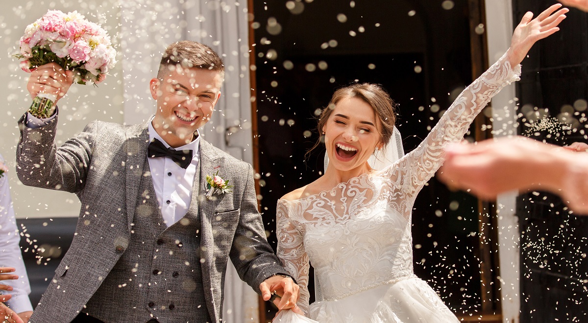 Average age of brides and mothers on the rise