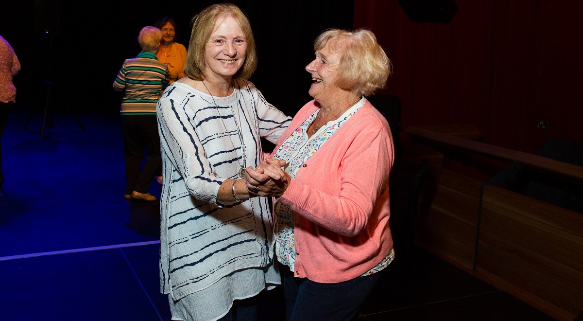 Tea and dancing at the Alley