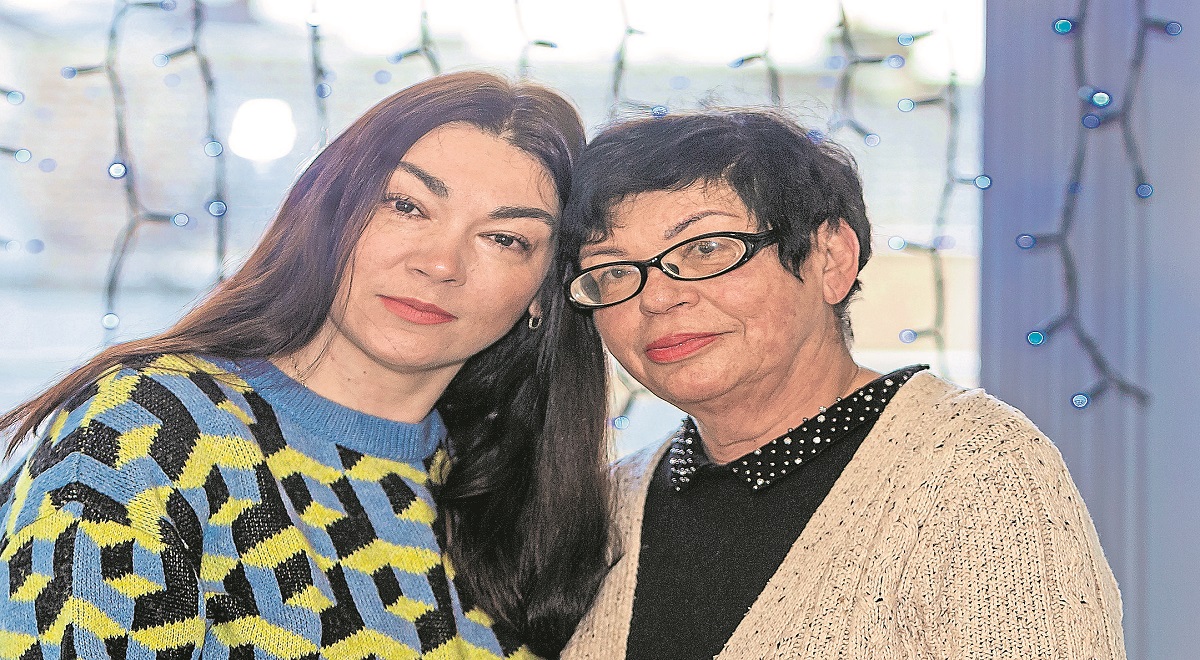 Ukranian mother and daughter reunited for Christmas