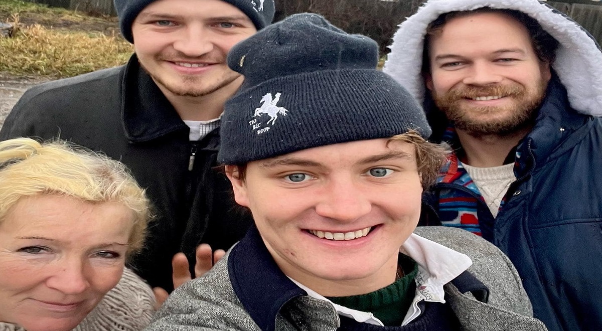 Local man providing innovative quick-fix to keep Ukrainians warm