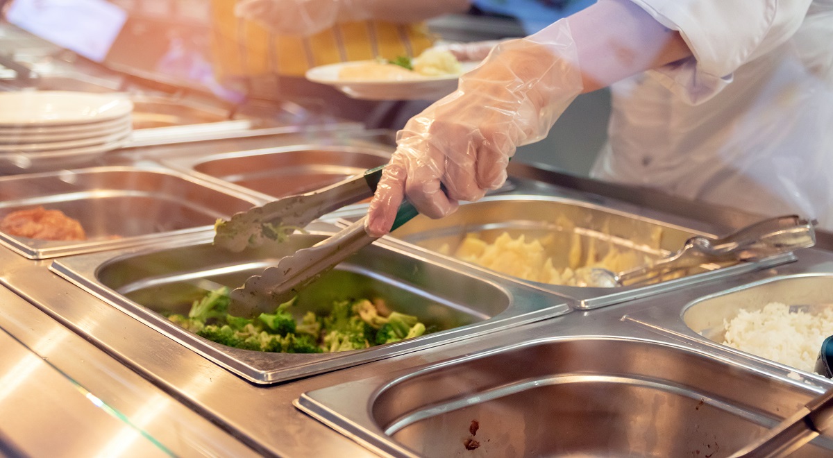 ‘Outrageous’ cancellation of free school meals scheme condemned