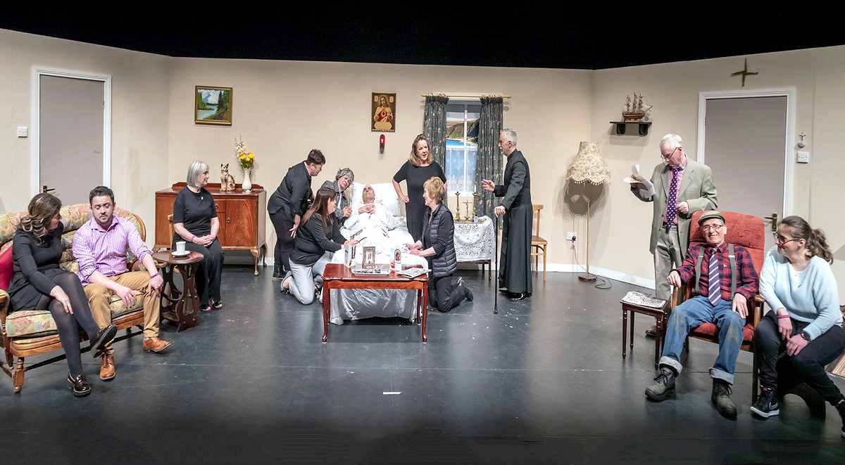 Clanabogan drama group perform play in aid of cancer charity