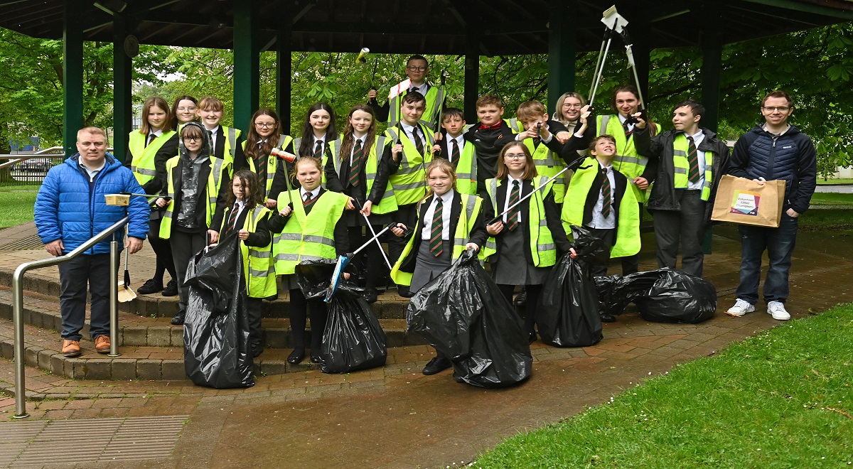 Omagh Volunteer Centre receives ‘big help out’ from pupils