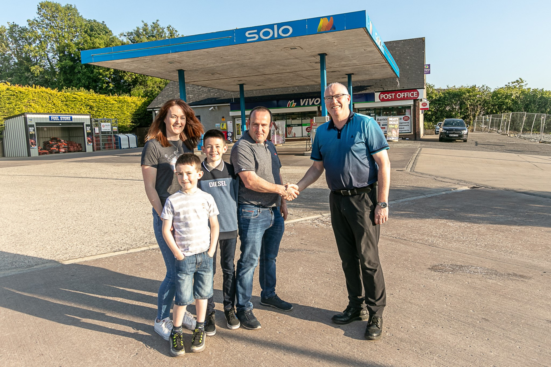 Dermot passes on ‘Prices’s Shop’ after 20 years service